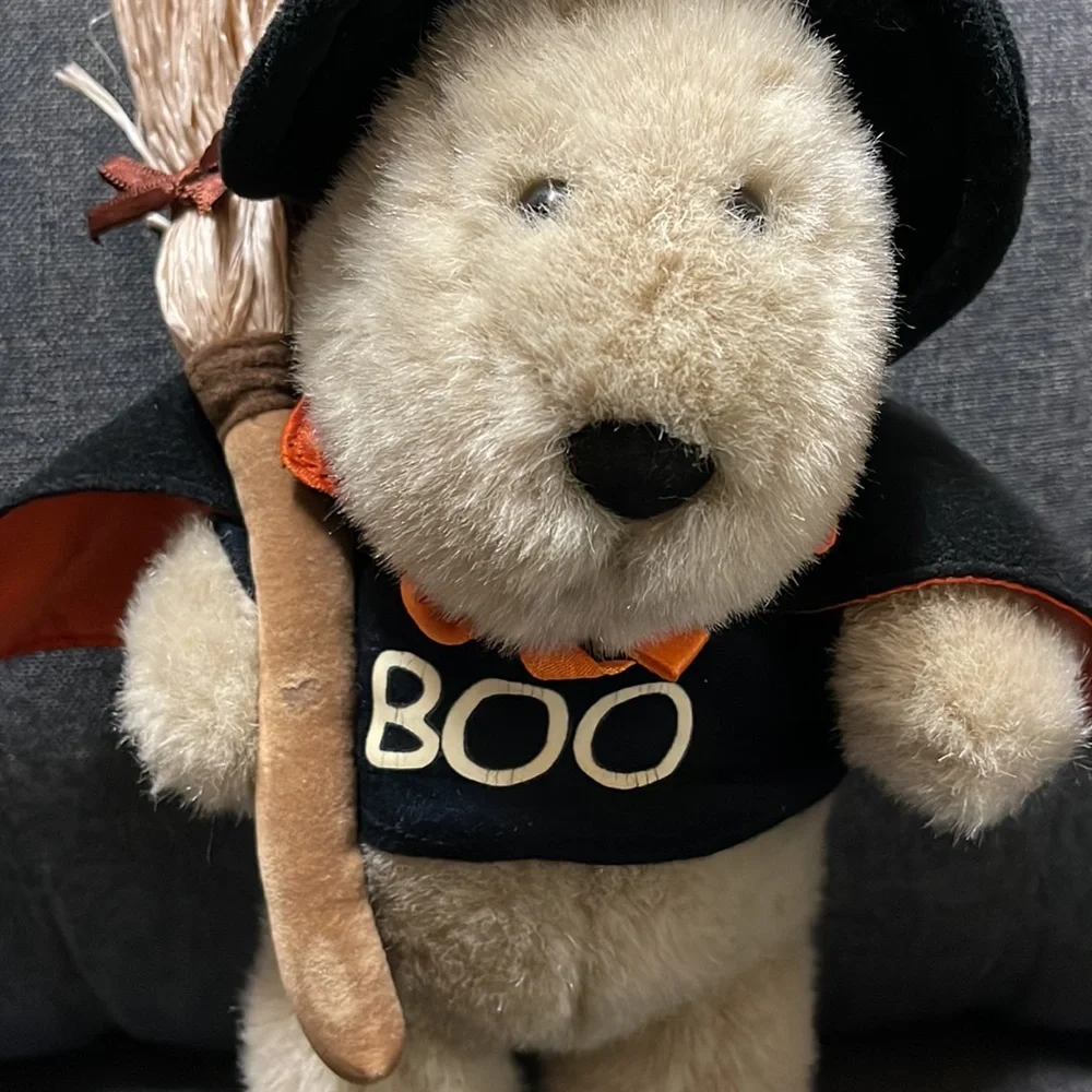 Starbucks 2000 Bearista Boo Halloween Bear
